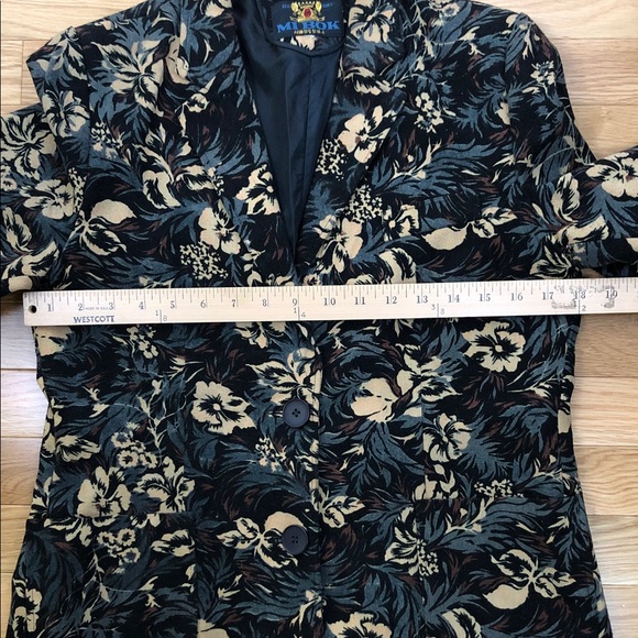 Floral Patterned Vintage Women's Blazer (V1) - Picture 11 of 13